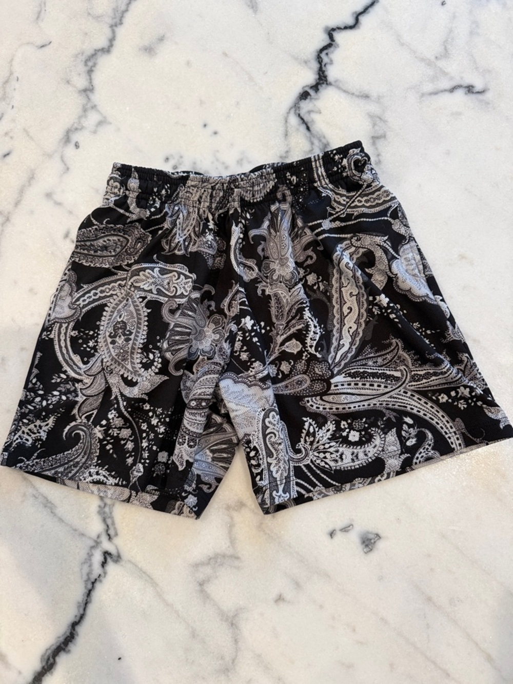 Drip shorts size large Paisley Paradise